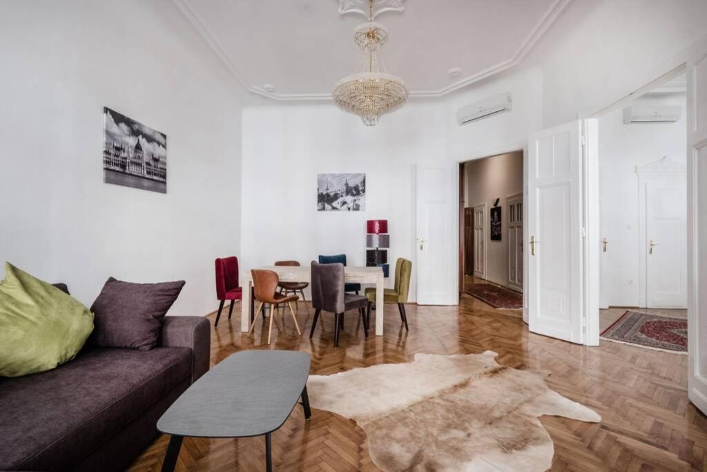 Oktober 6/8 Apartment Budapeszt Zewnętrze zdjęcie
