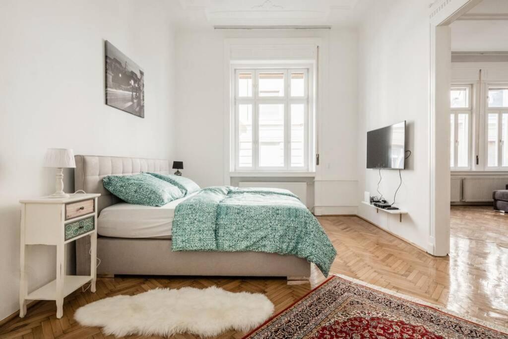 Oktober 6/8 Apartment Budapeszt Zewnętrze zdjęcie